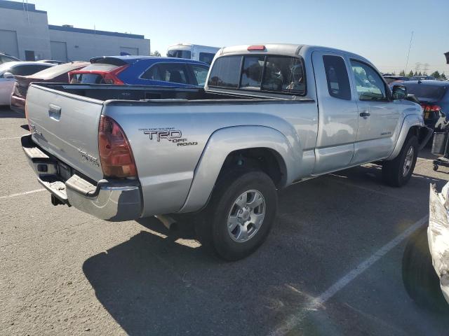 5TETU62NX5Z142246 - 2005 TOYOTA TACOMA PRERUNNER ACCESS CAB SILVER photo 3