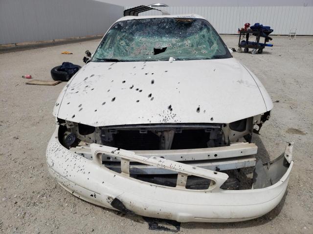 2G4WY55J611223615 - 2001 BUICK CENTURY LIMITED WHITE photo 5