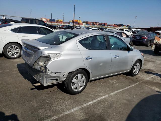 3N1CN7AP2HK429375 - 2017 NISSAN VERSA S SILVER photo 3