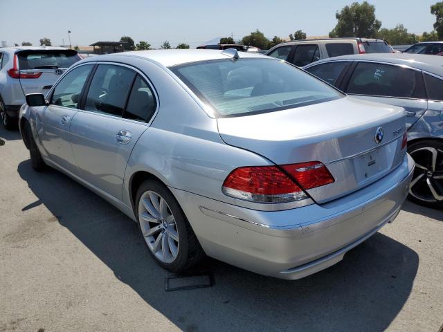 WBAHN83557DT70225 - 2007 BMW 750 SILVER photo 2