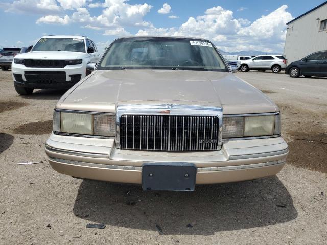 1LNLM81W3PY664688 - 1993 LINCOLN TOWN CAR EXECUTIVE TAN photo 5