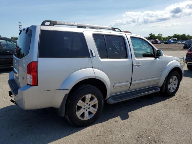5N1AR18W05C734518 - 2005 NISSAN PATHFINDER LE 银色 照片 3
