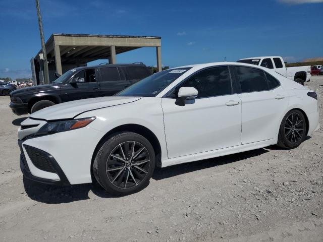 4T1G11AK4RU881854 - 2024 TOYOTA CAMRY SE NIGHT SHADE WHITE photo 1