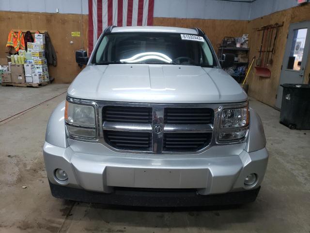 1D8GU28K19W526198 - 2009 DODGE NITRO SE SILVER photo 5