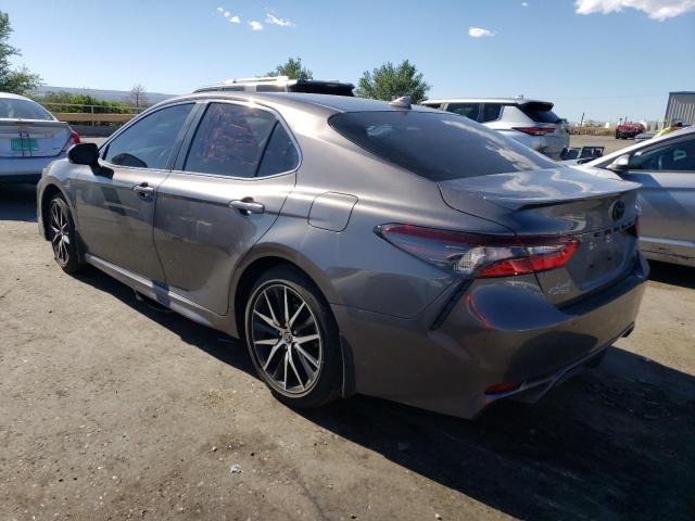 4T1S11AK8PU162064 - 2023 TOYOTA CAMRY SE NIGHT SHADE CHARCOAL photo 2