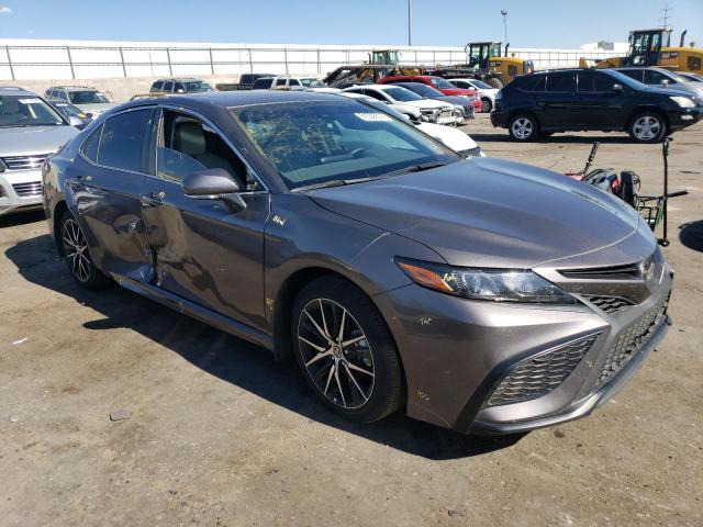 4T1S11AK8PU162064 - 2023 TOYOTA CAMRY SE NIGHT SHADE CHARCOAL photo 4