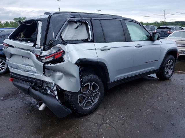 1C4RJHCG0N8574411 - 2022 JEEP GRAND CHER TRAILHAWK SILVER photo 3