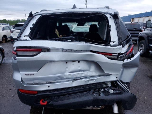 1C4RJHCG0N8574411 - 2022 JEEP GRAND CHER TRAILHAWK 银色 照片 6