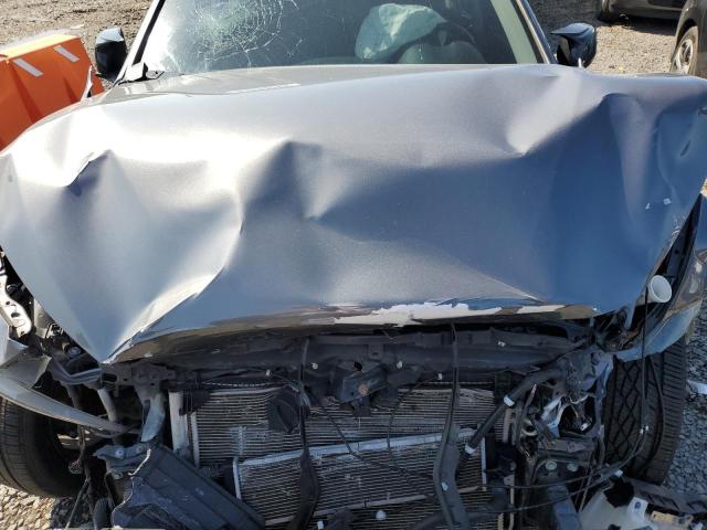 JN1EV7AR5JM610602 - 2018 INFINITI Q50 LUXE GRAY photo 11