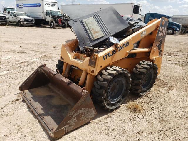 BOS - 2004 OTHER SKIDSTEER YELLOW photo 2