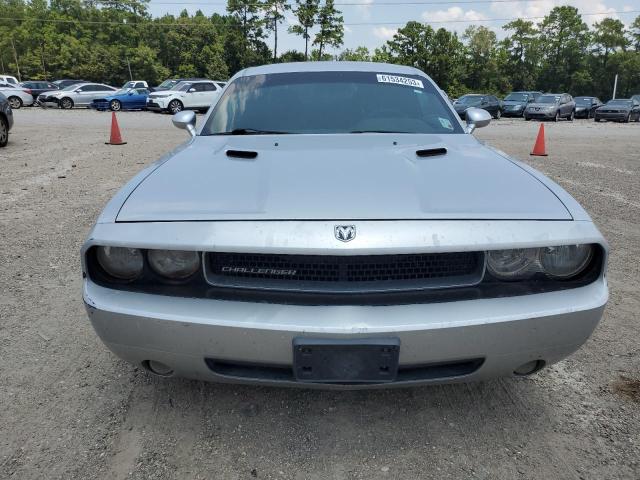 2B3CJ4DV4AH321660 - 2010 DODGE CHALLENGER SE SILVER photo 5