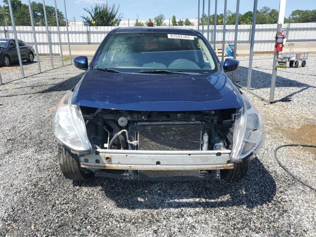 3N1CN7APXJL800332 - 2018 NISSAN VERSA S 蓝色 照片 5