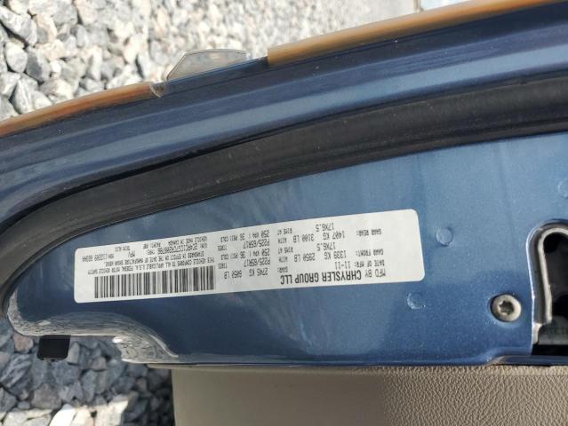 2C4RC1CG7CR208786 - 2012 CHRYSLER TOWN & COU TOURING L BLUE photo 13