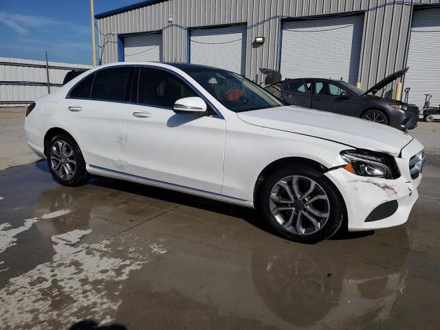 55SWF4KB0HU187797 - 2017 MERCEDES-BENZ C 300 4MATIC WHITE photo 4