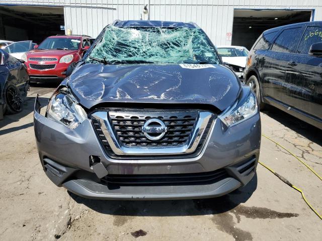 3N1CP5CU5KL547858 - 2019 NISSAN KICKS S GRAY photo 5