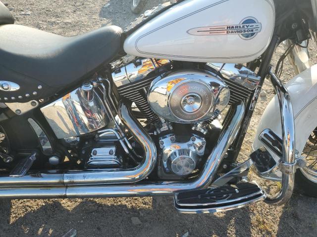 1HD1BWB124Y010042 - 2004 HARLEY-DAVIDSON FLSTCI WHITE photo 7