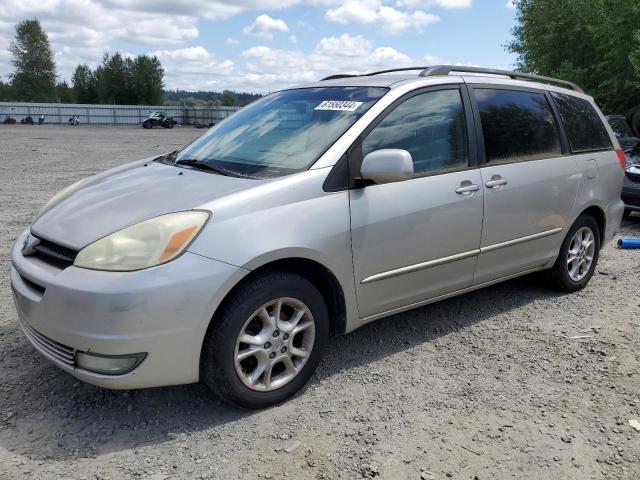 2004 TOYOTA SIENNA XLE, 