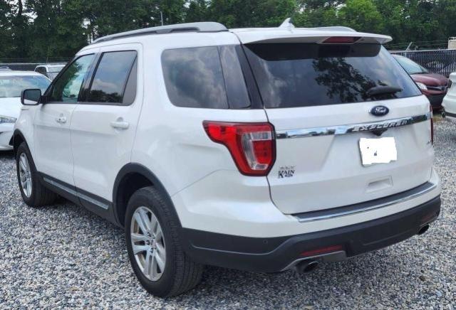 1FM5K8D82JGB69620 - 2018 FORD EXPLORER XLT WHITE photo 3
