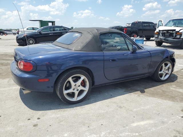 JM1NB353630304071 - 2003 MAZDA MX-5 MIATA BASE BLUE photo 3