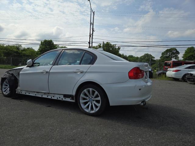 WBAPK5C54AA646924 - 2010 BMW 328 XI SULEV WHITE photo 3