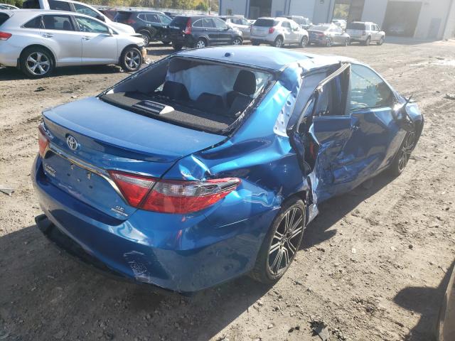 4T1BF1FKXGU560256 - 2016 TOYOTA CAMRY LE BLUE photo 4