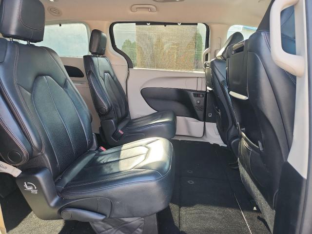 2C4RC1EG7HR708757 - 2017 CHRYSLER PACIFICA TOURING L PLUS BLACK photo 11