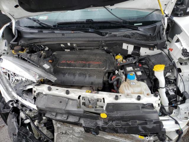 ZFBHRFAB3K6N04069 - 2019 RAM PROMASTER თეთრი ფოტო 11