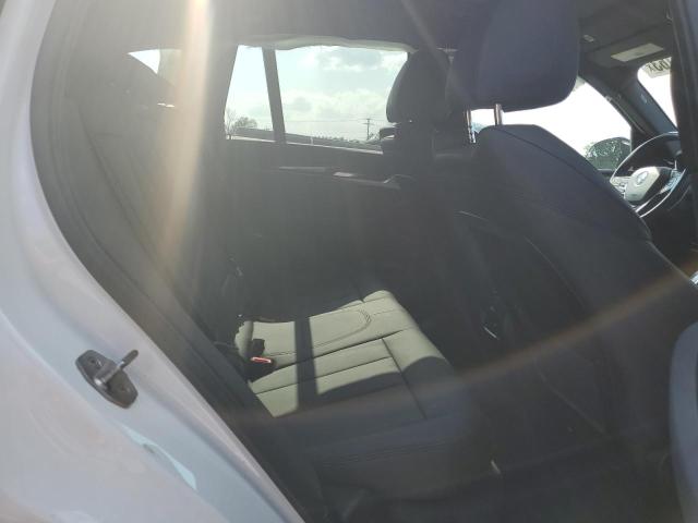 5UXTR9C52KLE20585 - 2019 BMW X3 XDRIVE30I WHITE photo 10
