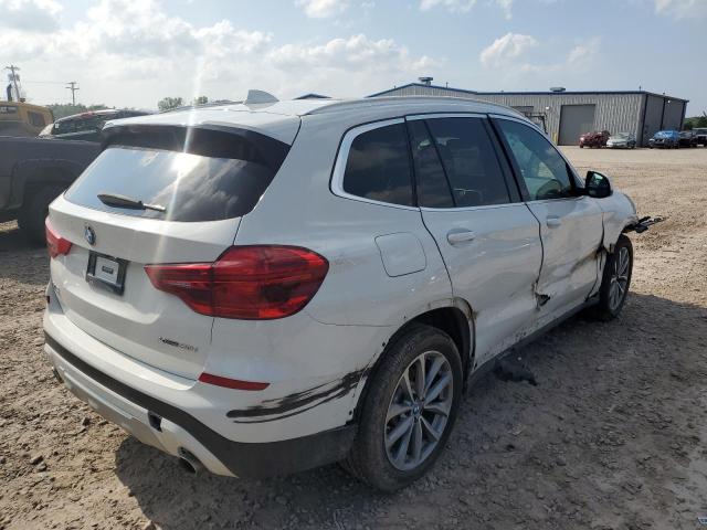 5UXTR9C52KLE20585 - 2019 BMW X3 XDRIVE30I WHITE photo 3