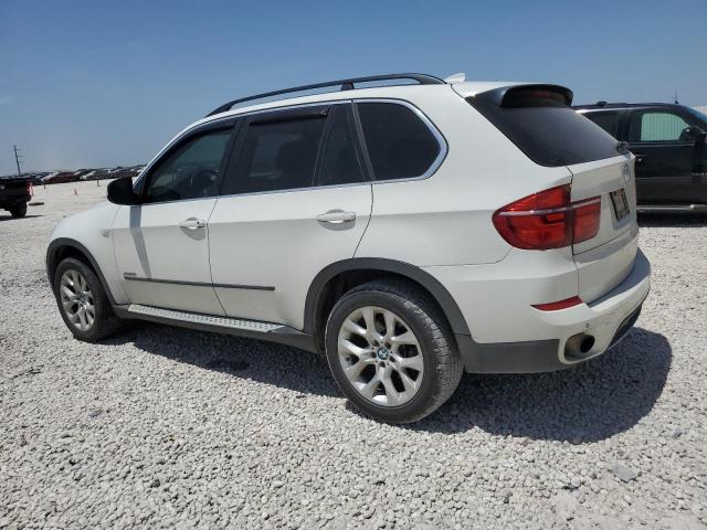 5UXZV4C59D0E14098 - 2013 BMW X5 XDRIVE35I WHITE photo 2