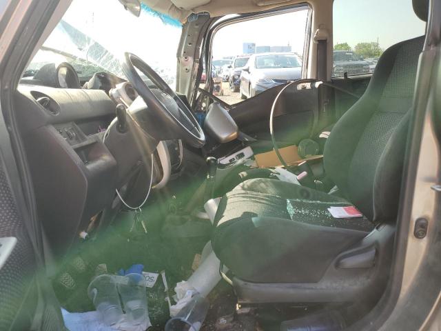 JTLKT334350219403 - 2005 TOYOTA SCION XB 银色 照片 7