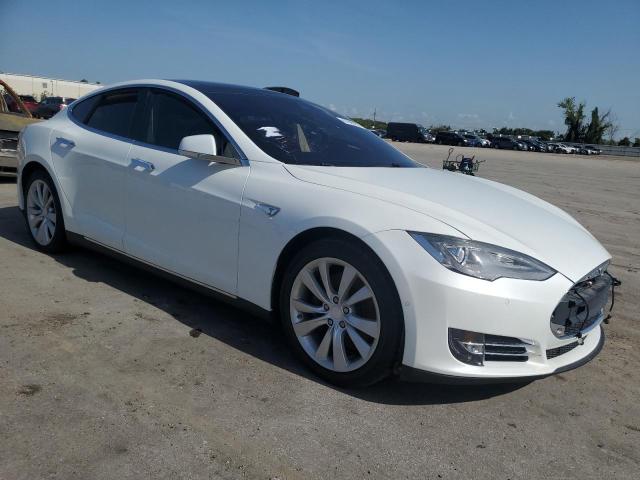 5YJSA1E28GF123725 - 2016 TESLA MODEL S Սպիտակ լուսանկար 4