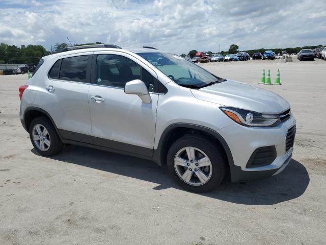 3GNCJPSB2KL149301 - 2019 CHEVROLET TRAX 1LT SILVER photo 4