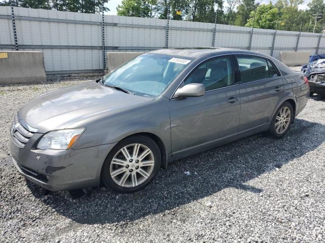 2006 TOYOTA AVALON XL, 