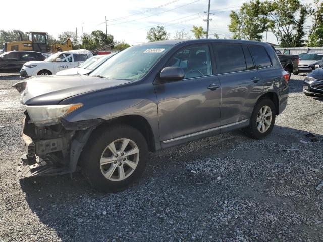 2011 TOYOTA HIGHLANDER BASE, null