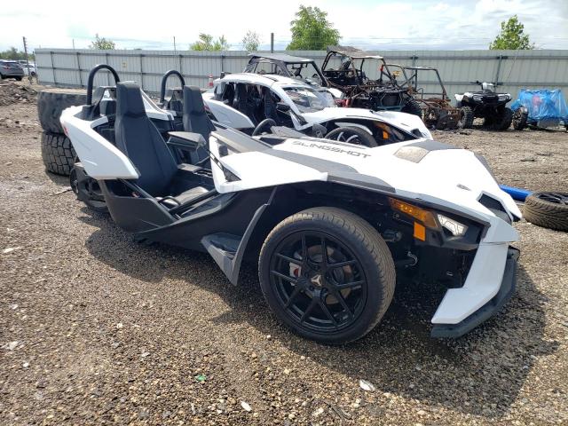 57XAASHD8M8143720 - 2021 POLARIS SLINGSHOT S WHITE photo 1