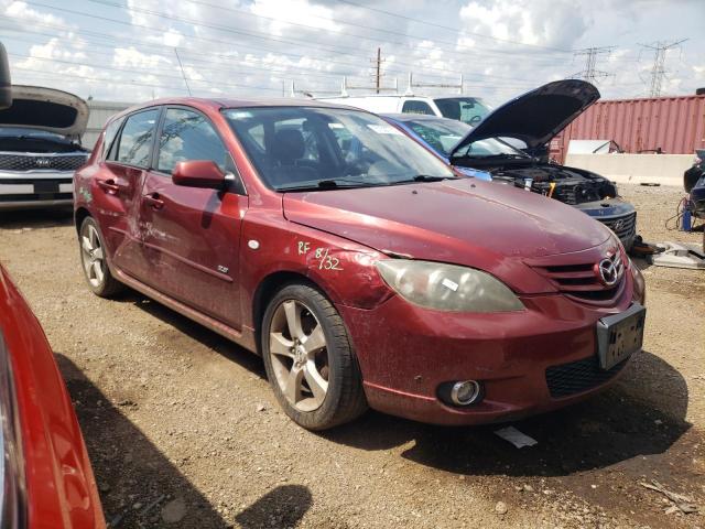 JM1BK343061523692 - 2006 MAZDA 3 HATCHBACK RED photo 4