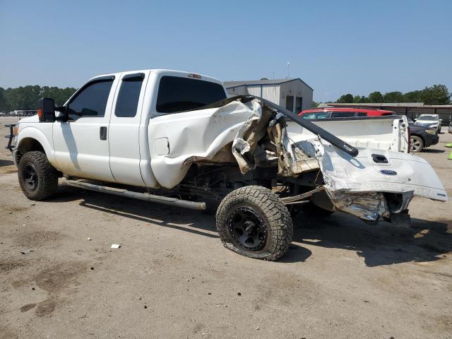 1FT7X2B63FEB25318 - 2015 FORD F250 SUPER DUTY WHITE photo 2