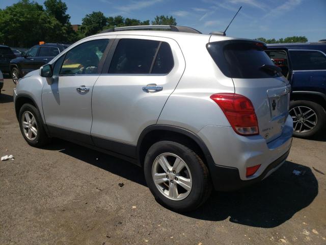 KL7CJPSB6KB759676 - 2019 CHEVROLET TRAX 1LT SILVER photo 2