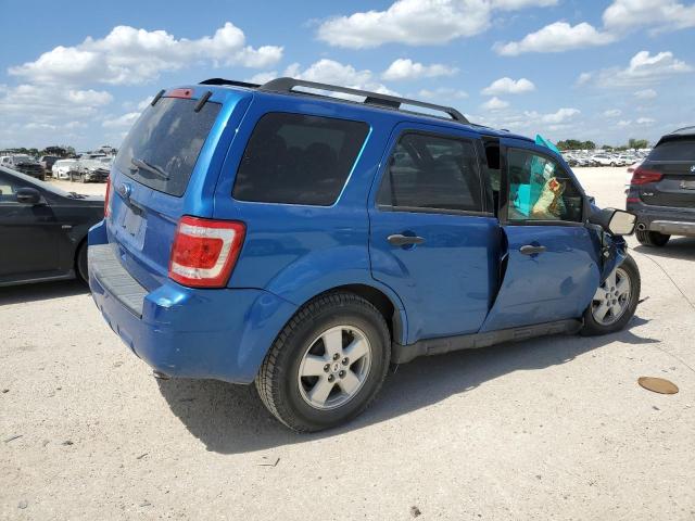 1FMCU0D73CKB92298 - 2012 FORD ESCAPE XLT BLUE photo 3