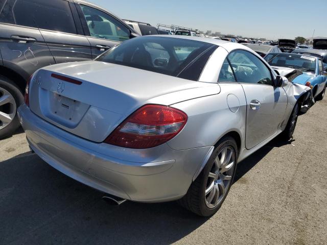 WDBWK56F25F049314 - 2005 MERCEDES-BENZ SLK 350 SILVER photo 3