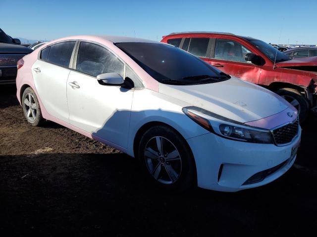 3KPFL4A75JE172229 - 2018 KIA FORTE LX WHITE photo 4