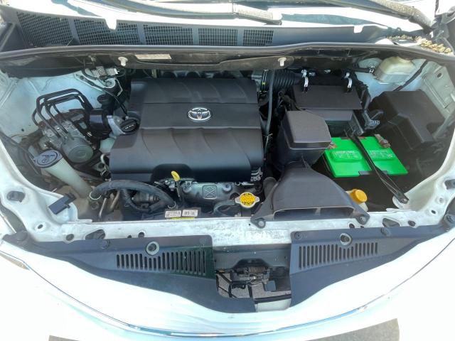 5TDKK3DC3FS547083 - 2015 TOYOTA SIENNA LE 白色 照片 7