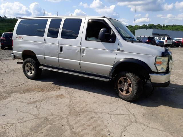 1FMNE1BL2BDA30886 - 2011 FORD ECONOLINE E150 WAGON WHITE photo 4