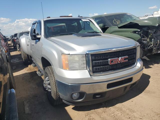 1GT424C87BF101315 - 2011 GMC SIERRA K3500 SLT SILVER photo 4