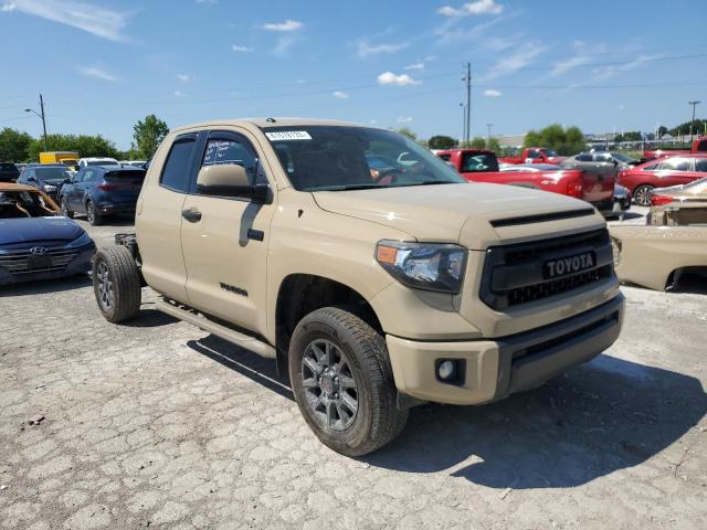 5TFUW5F11GX550838 - 2016 TOYOTA TUNDRA DOUBLE CAB SR/SR5 TAN photo 4