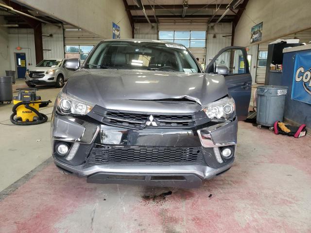 JA4AR3AW5JZ010075 - 2018 MITSUBISHI OUTLANDER ES GRAY photo 5