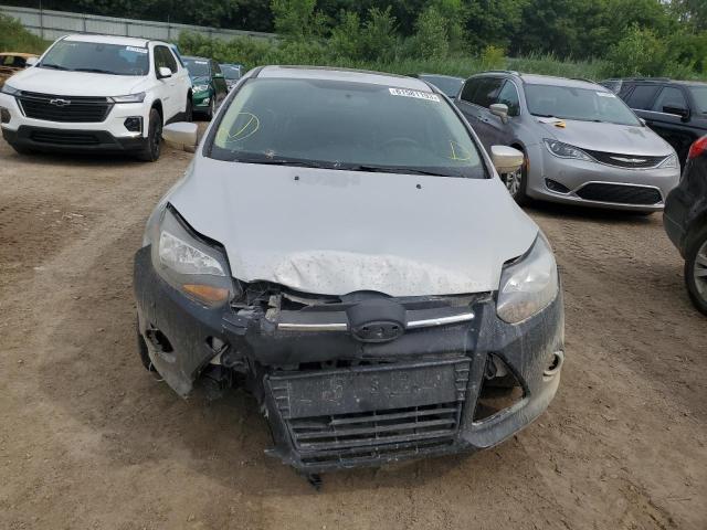 1FADP3J20DL375752 - 2013 FORD FOCUS TITANIUM SILVER photo 5