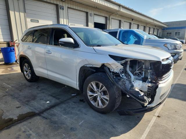 5TDJKRFH0FS109029 - 2015 TOYOTA HIGHLANDER XLE WHITE photo 4