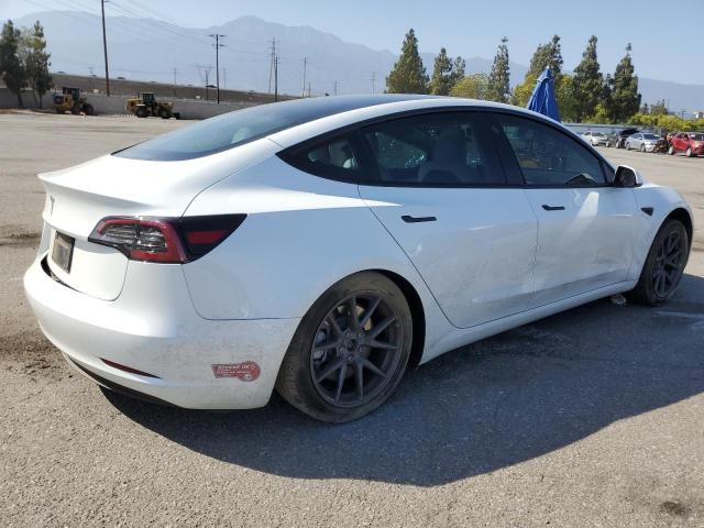 5YJ3E1EA3PF466636 - 2023 TESLA MODEL 3 白色 照片 3